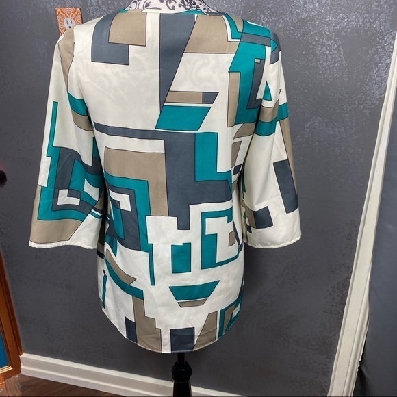 Lauren Moffatt retro vibe green white gray geometric keyhole ruffle long tunic - Picture 8 of 8